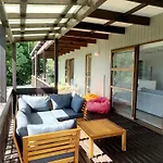 Spacious 7 Brs Retreat With 2 Kitchen And 3 Baths Movie Night Nice Garden