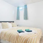 Spacious 7 Brs Retreat With 2 Kitchen And 3 Baths Movie Night Nice Garden