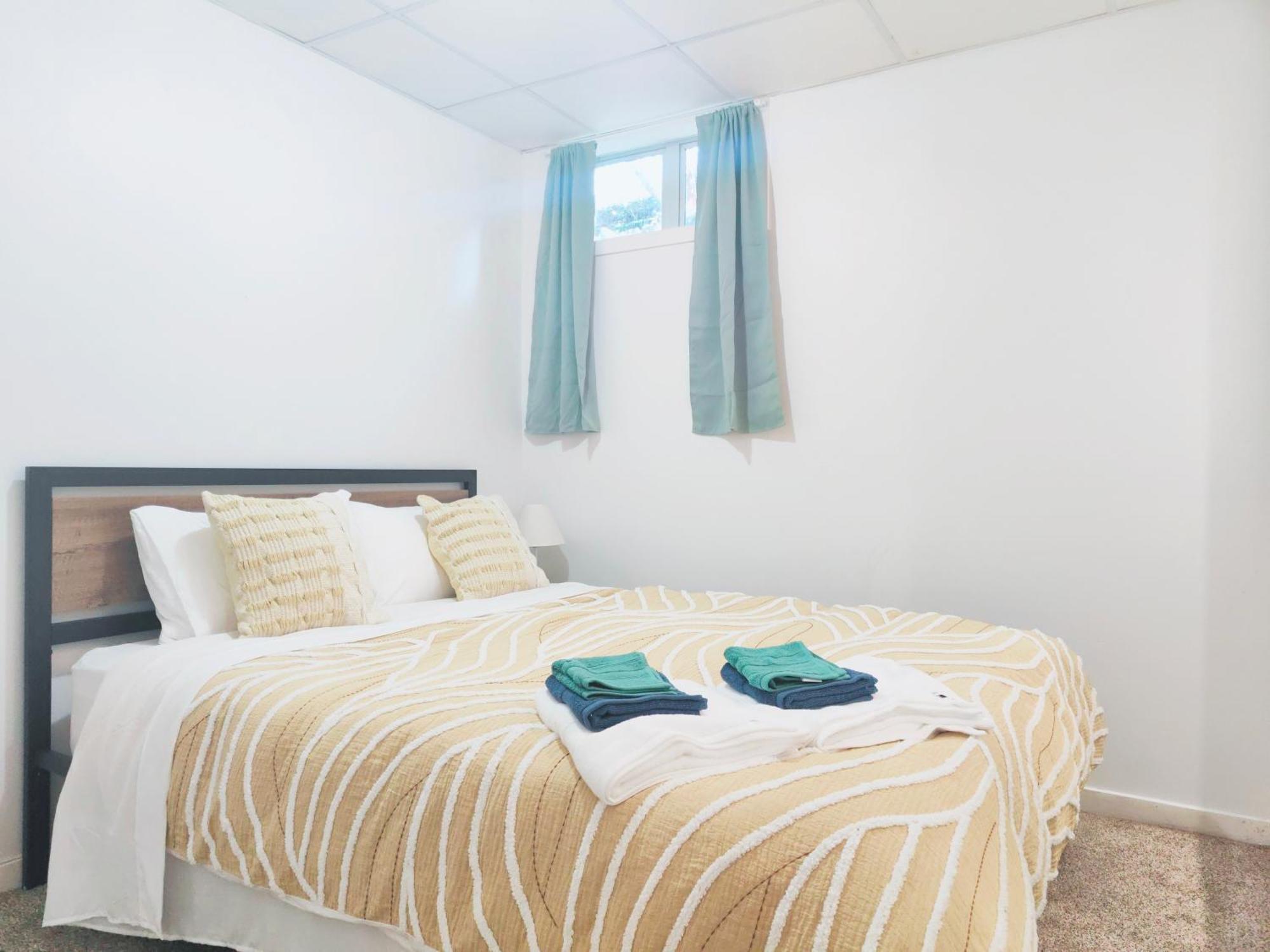 Spacious 7 Brs Retreat With 2 Kitchen And 3 Baths Movie Night Garden Villa *