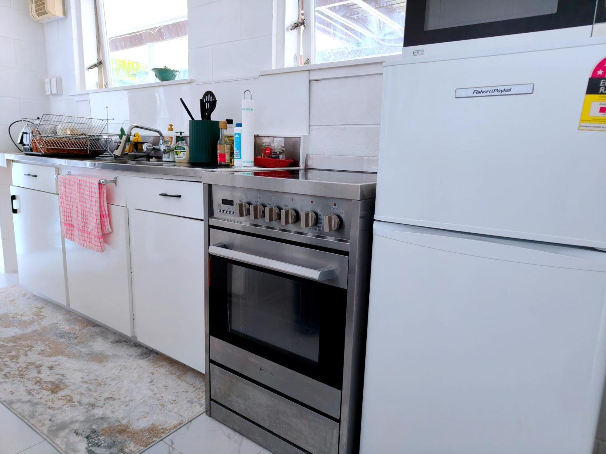 Villa Spacious 7 Brs Retreat With 2 Kitchen And 3 Baths Movie Night Garden Auckland
